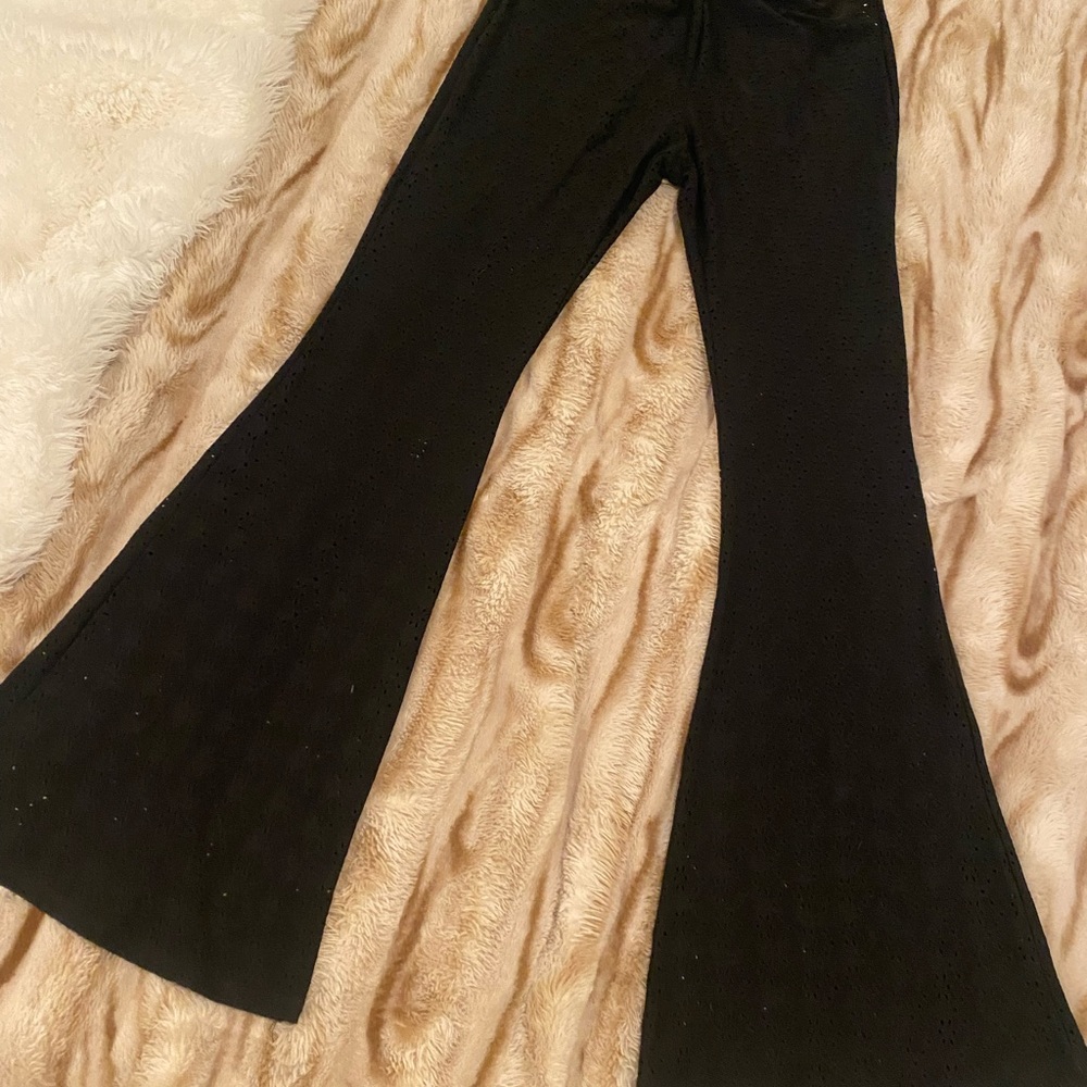 Black Eyelet cover up beach wear L new